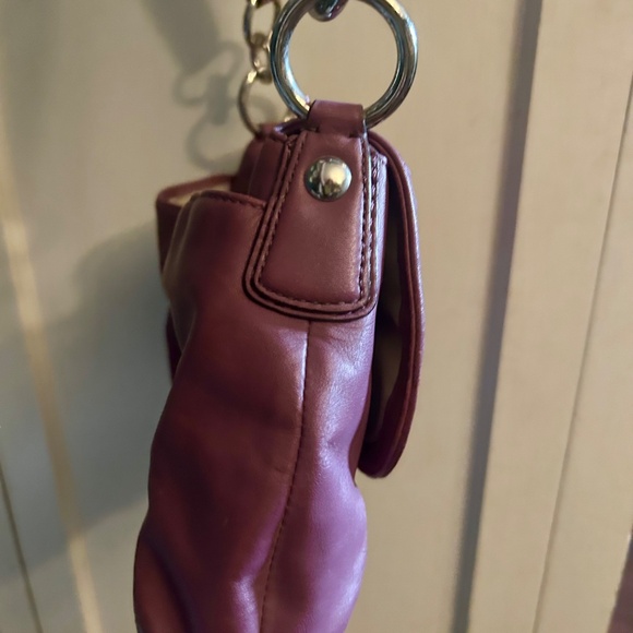 Coach Coach F17217 Hampton Baguette Sufflette - Picture 5 of 7